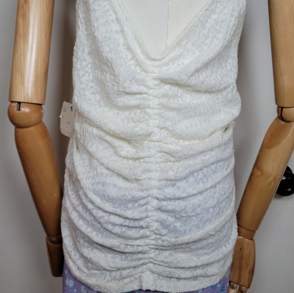 Free People Love Her Scrunch Lace Floral Tank Size XL - Picture 8 of 11